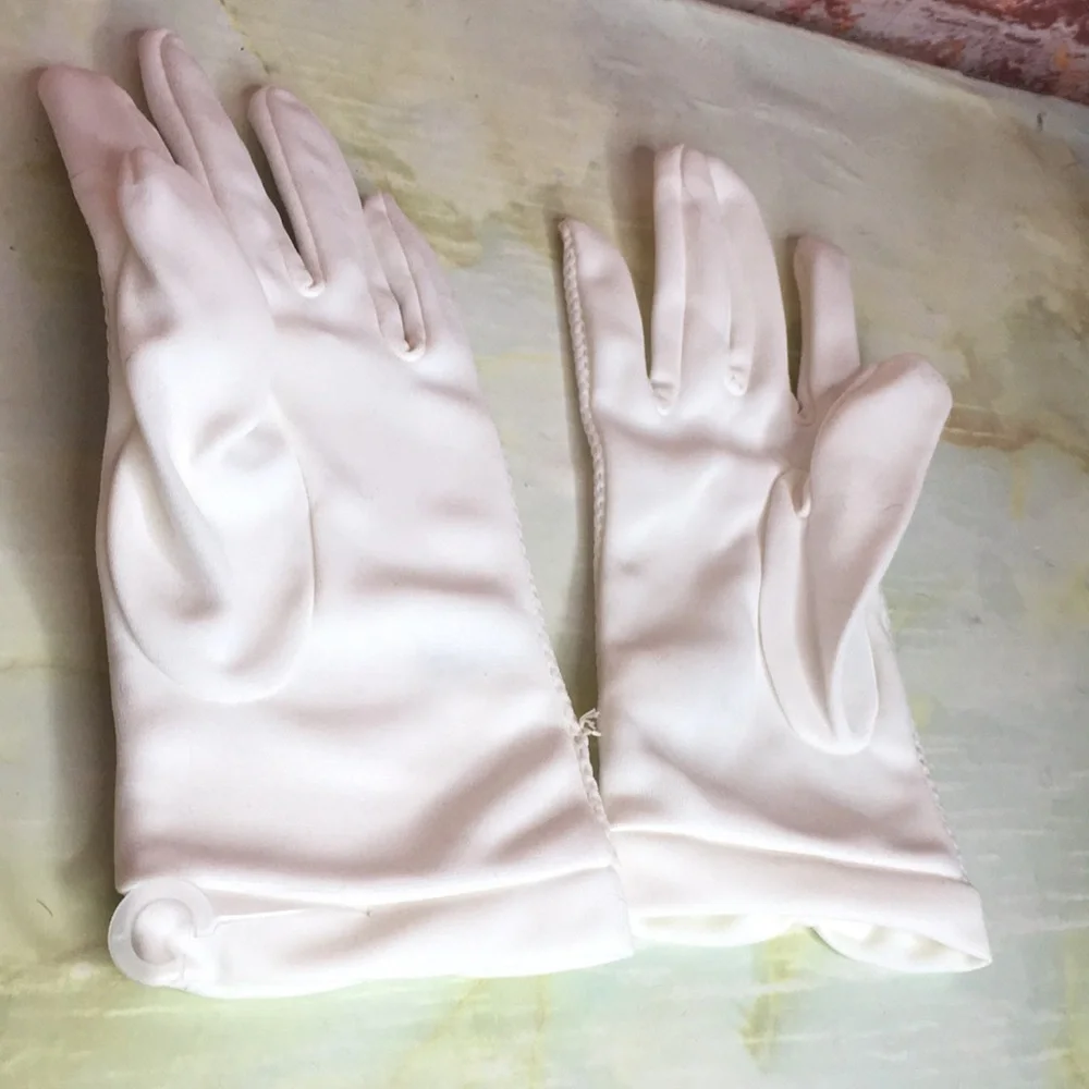 Elegant White Nylon Mesh Short Vintage Gloves